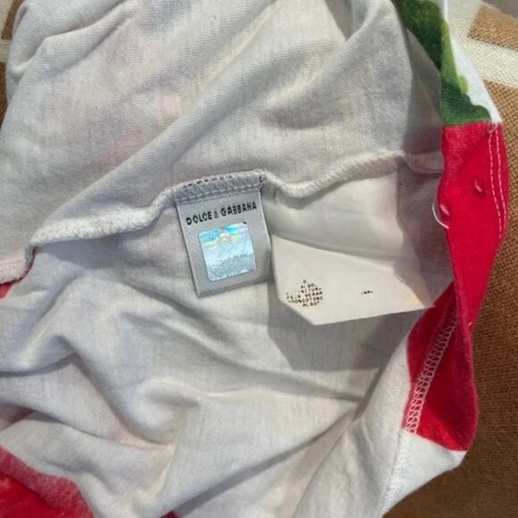 Dolce & Gabbana Strawberry T-Shirt - Picture 6 of 6